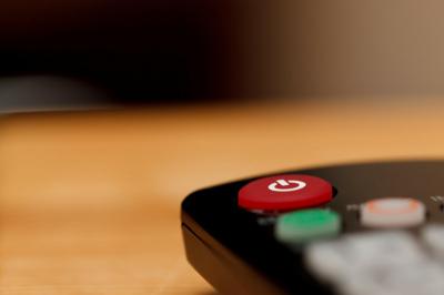 Telewizja Polska dysponuje już m.in. trzecim multipleksem, który na wniosek szefa MSWiA może nadal nadawać w starym standardzie (fot. Pixabay.com)